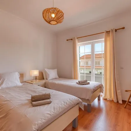 In Ribamar - Lissabon Region 42000 Holiday home